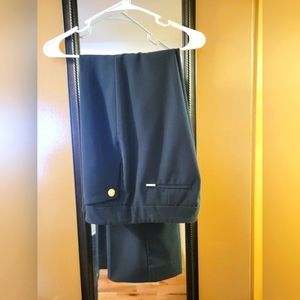 Business casual clothing